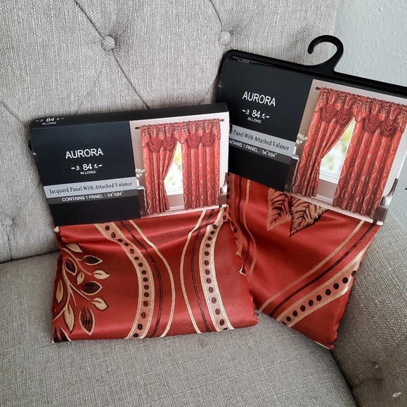Set of 2 54in×84in Curtains - Picture 2 of 4